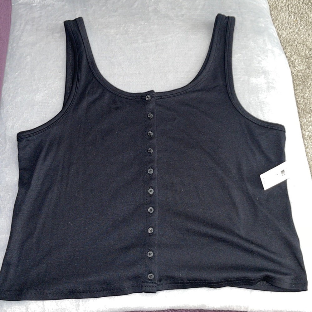 Gap black button up cropped tank